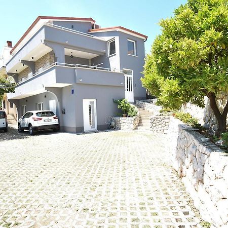 Apartments Mimi Примоштен Экстерьер фото