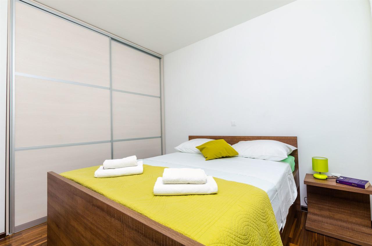 Apartments Mimi Примоштен Экстерьер фото
