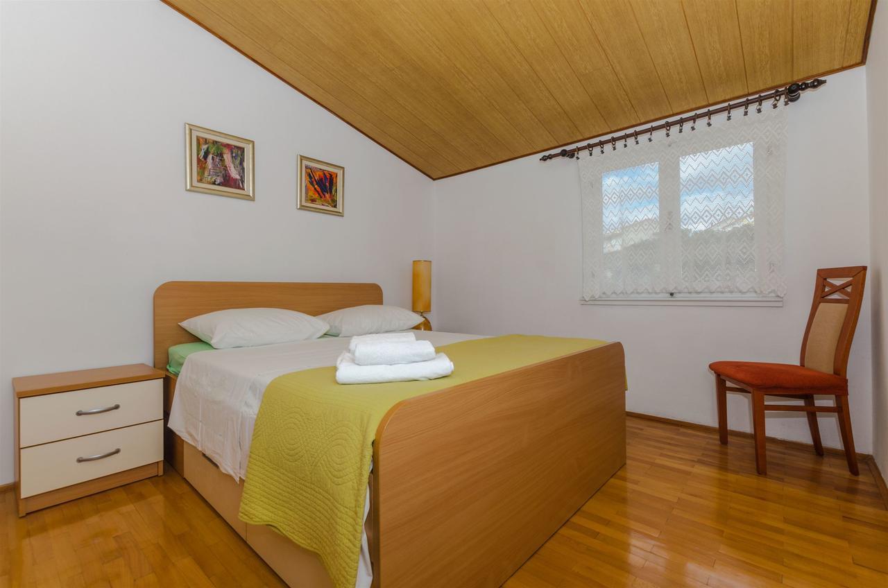 Apartments Mimi Примоштен Экстерьер фото